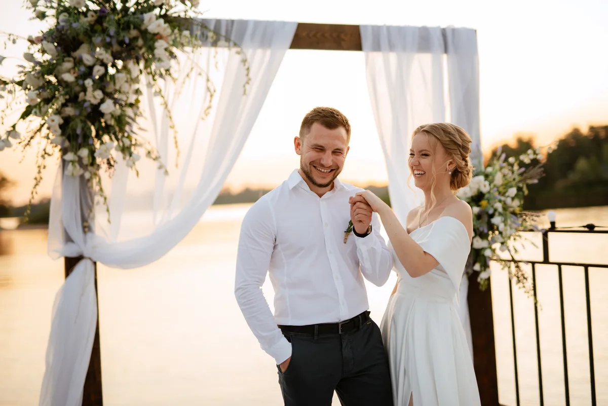 Wedding photographer in Abu Dhabi — Backyard Studio Official