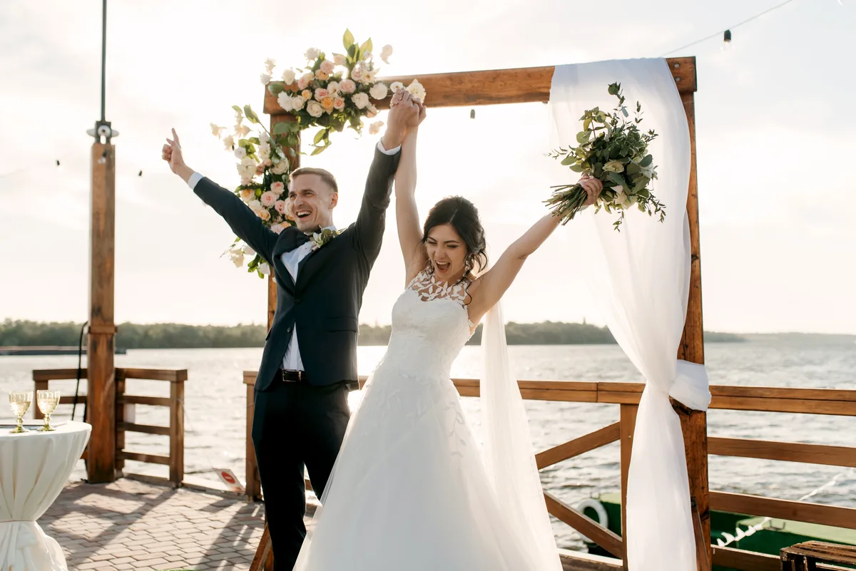 Beach wedding photographer in Ras Al Khaimah — Backyard Studio Official